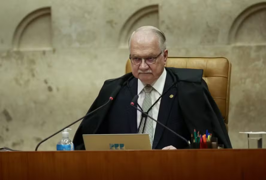 Após críticas, Fachin reafirma proteção ao sigilo