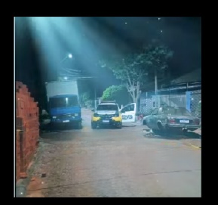 Jovem é morto a tiros enquanto dormia