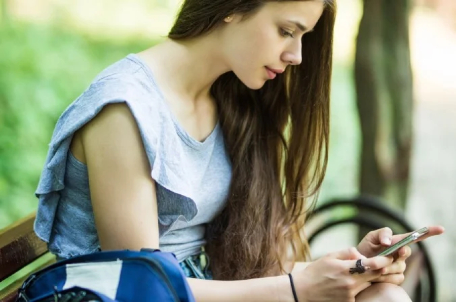 As telas na rotina de crianças e adolescentes.