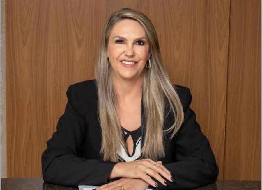 PF inclui prefeita de Astorga em investigação.