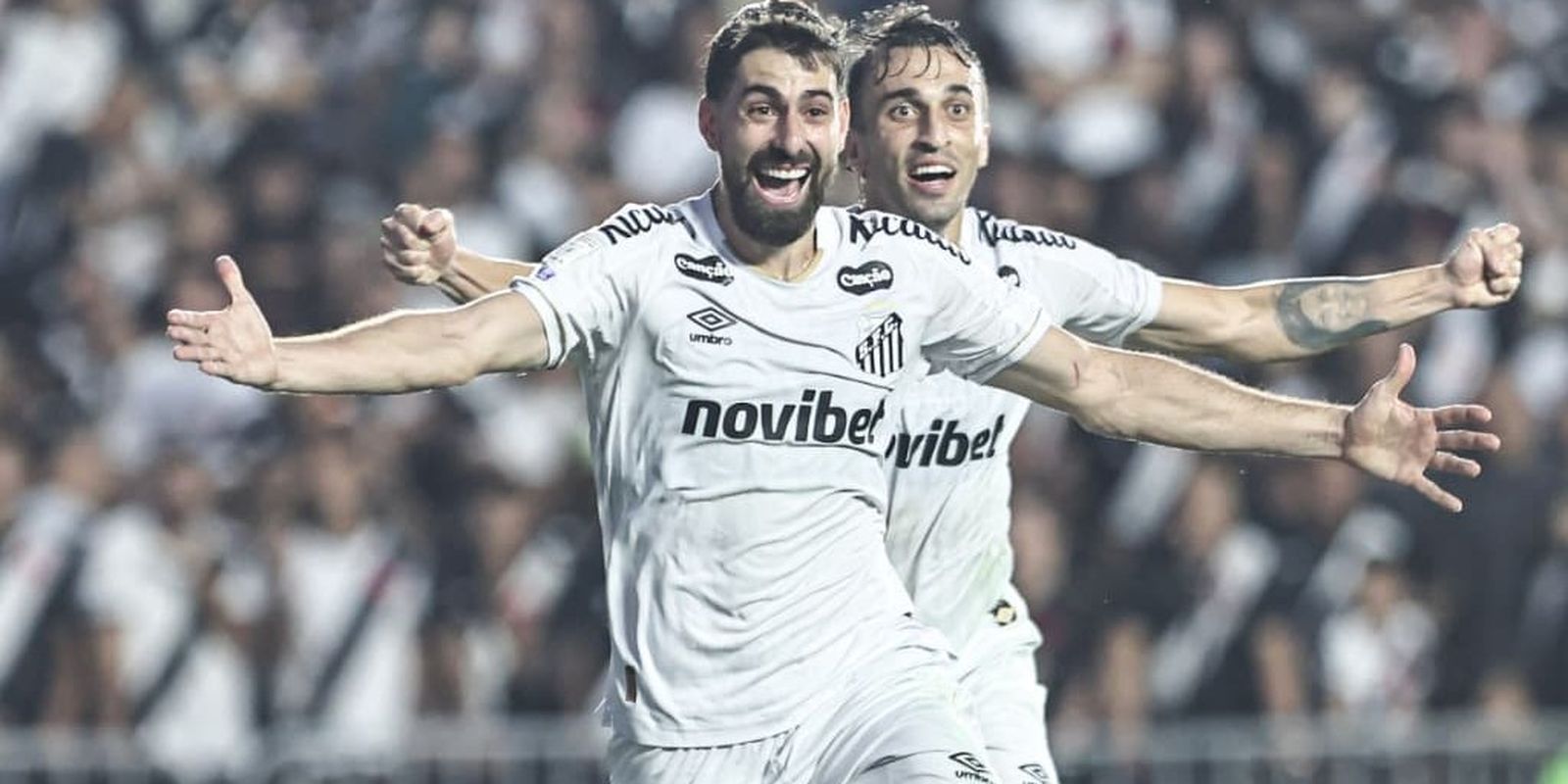 Santos desencanta e atropela o Vasco 