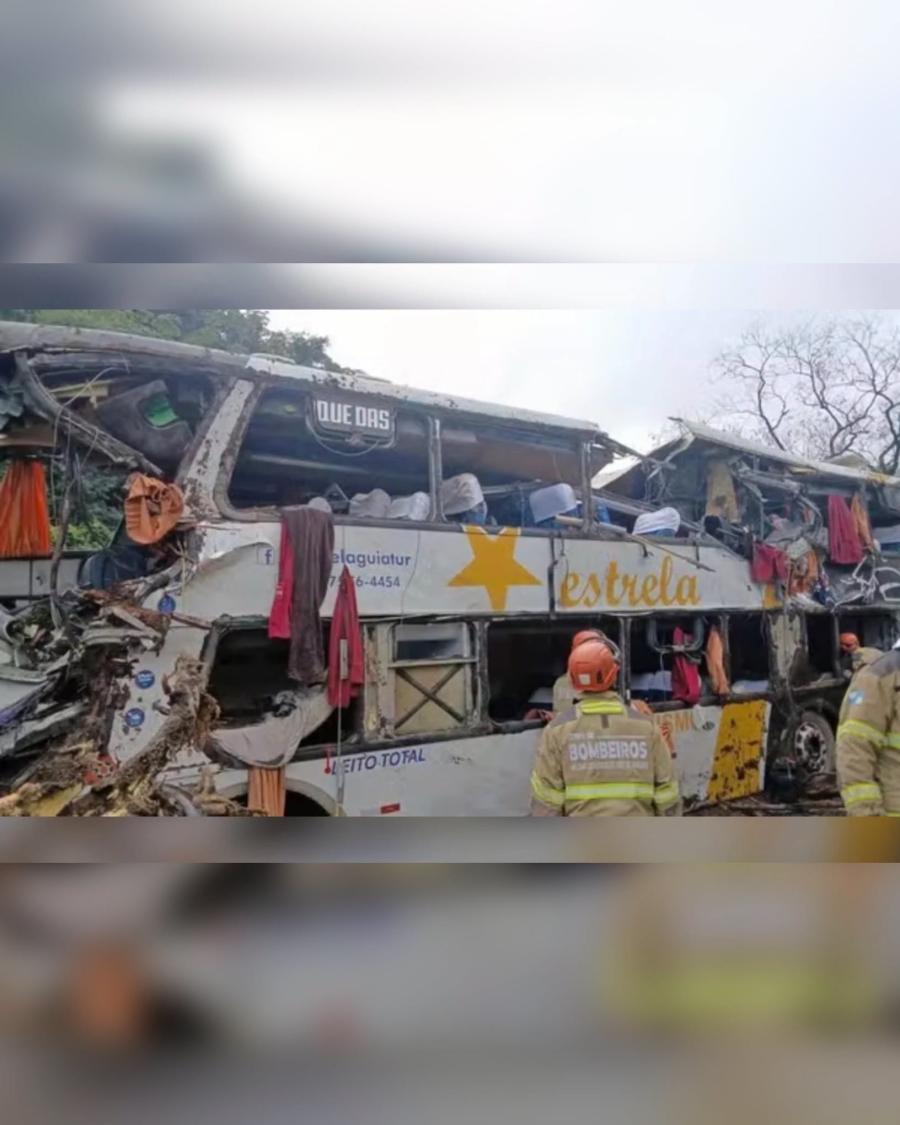 Mulher perde filha e irmã em acidente com ônibus