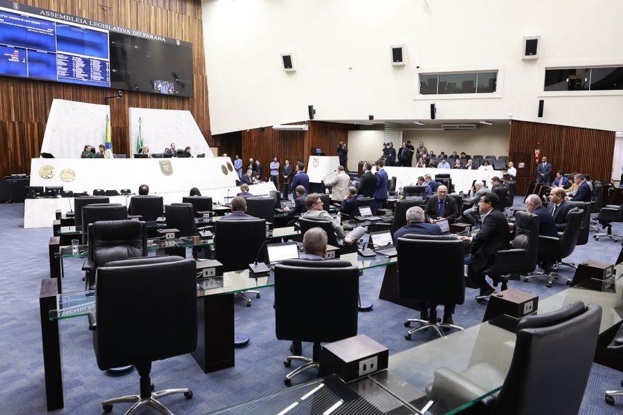 Governo do estado vai contratar US$ 100 milhões