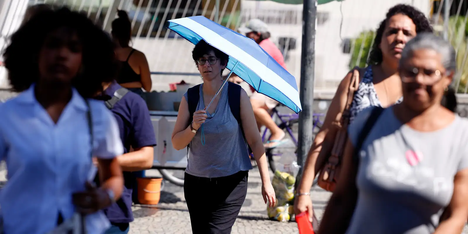 Salário mínimo deve subir para R$ 1.741, em 2027
