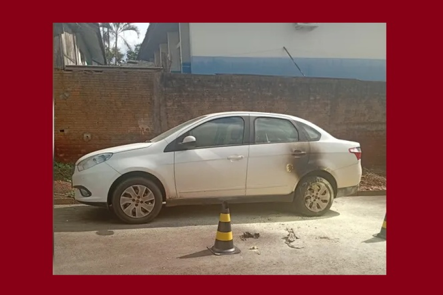 Esposa investigada por mandar incendiar carro.