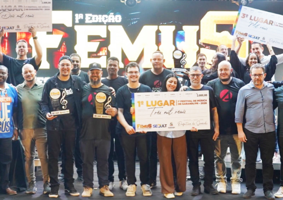 Agnus vence FEMUS e abre show de Fernandinho.