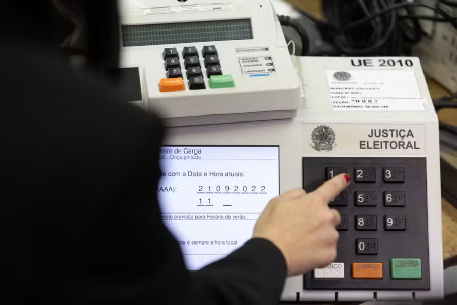 Urna eletrônica terá barra de progresso.