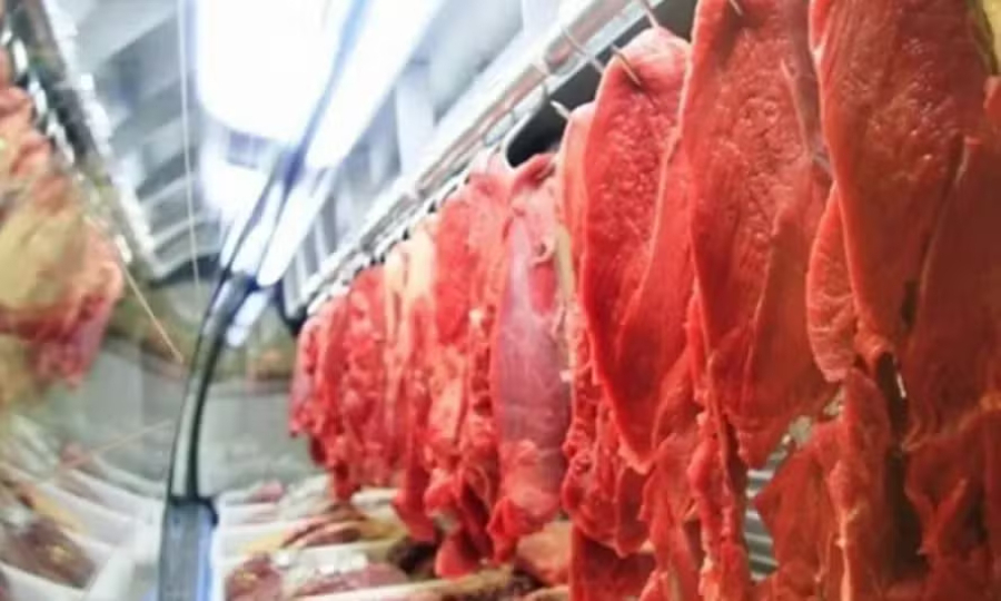 UE suspende importações de carne brasileira