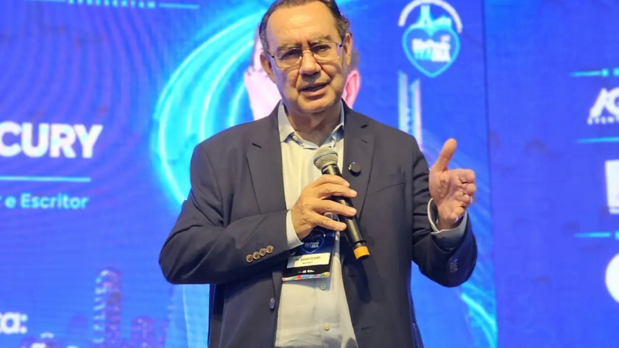 Augusto Cury cresce nas pesquisas