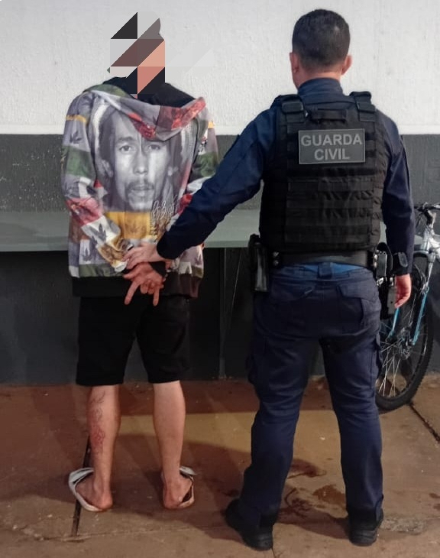 Avó denuncia neto por furto dentro de casa