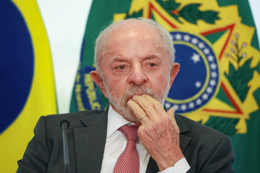 Desaprovação de Lula fica em 48%.