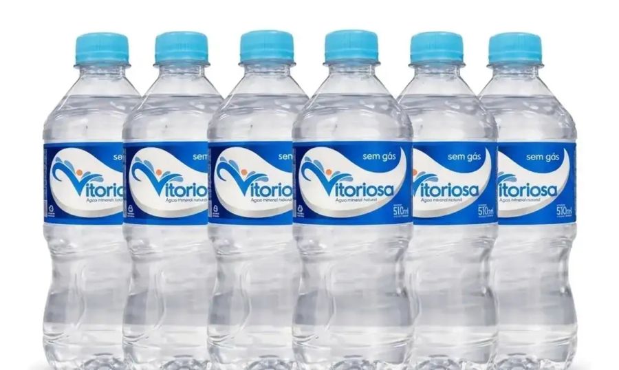 Anvisa interdita água mineral da marca Vitoriosa.