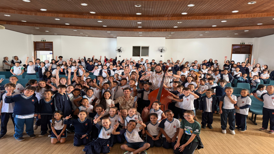 Femucic leva música para escolas municipais.