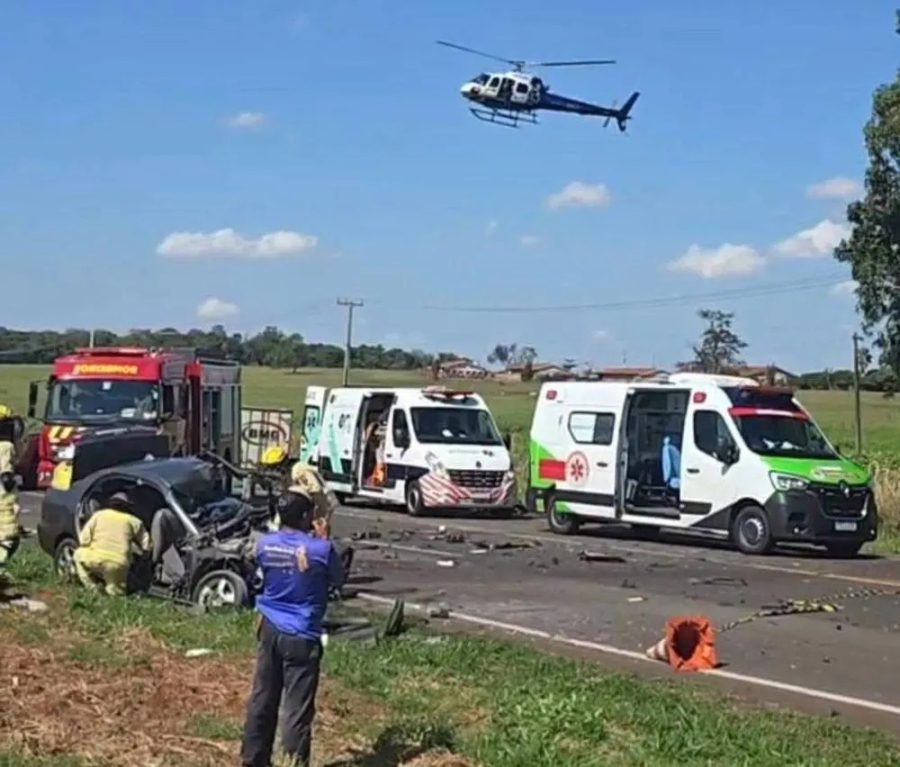 Homem morre em colisão frontal na PR-323