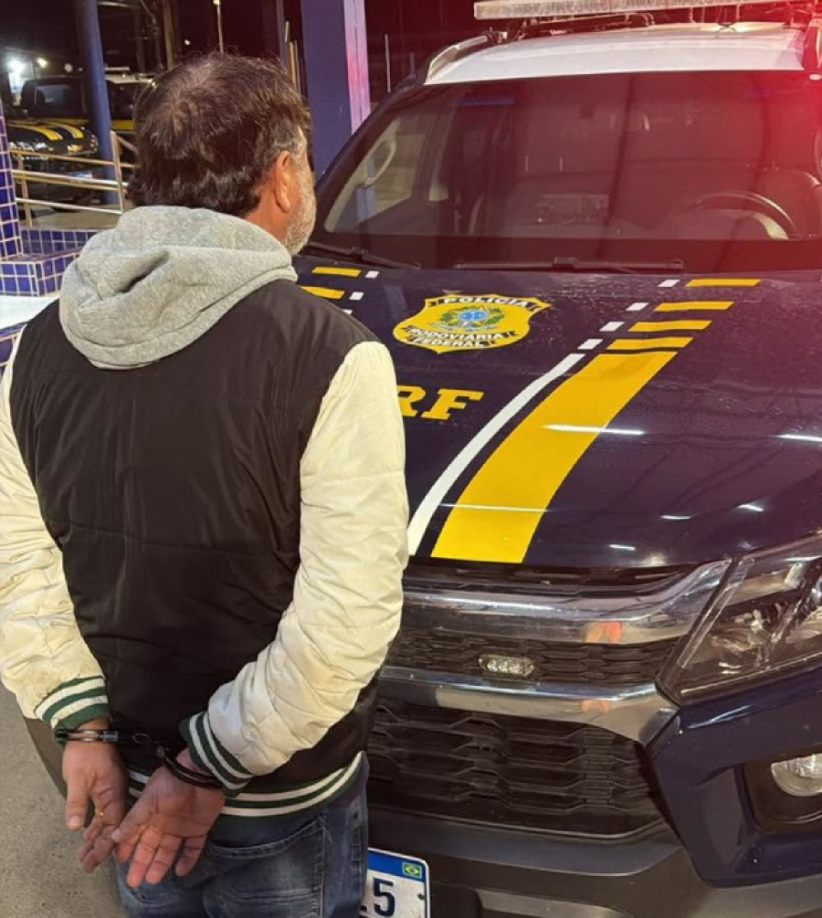 Foragido por assassinato no Paraná é preso.