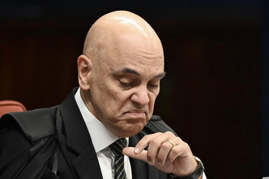 Moraes usa teses que ele já rejeitou no STF.