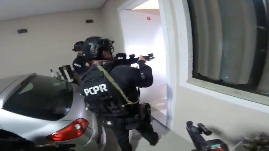 PC prende suspeitos de furto de carga de bebidas.