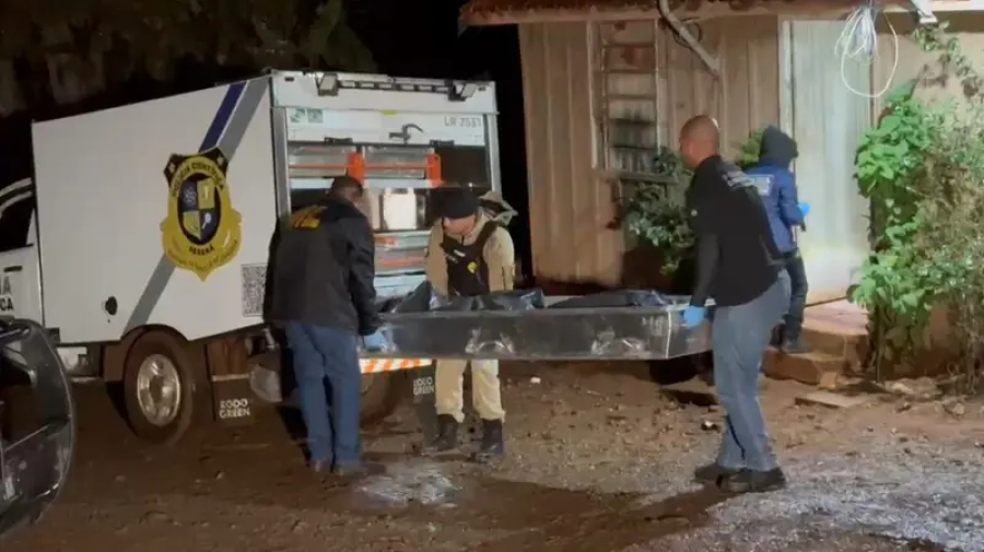 Homem ataca policial com tesoura e morre baleado.