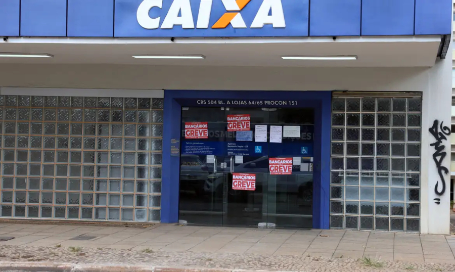 Empregados rejeitam proposta da Caixa e mantêm greve