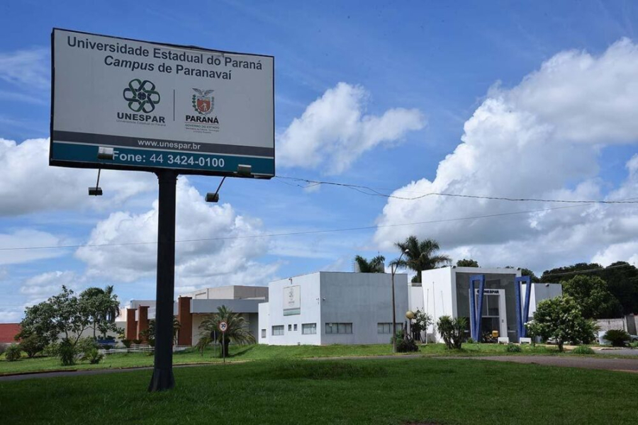 Mostra de Profissões começou na Unespar