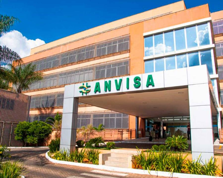 Anvisa faz apreensão de remédio contra câncer.
