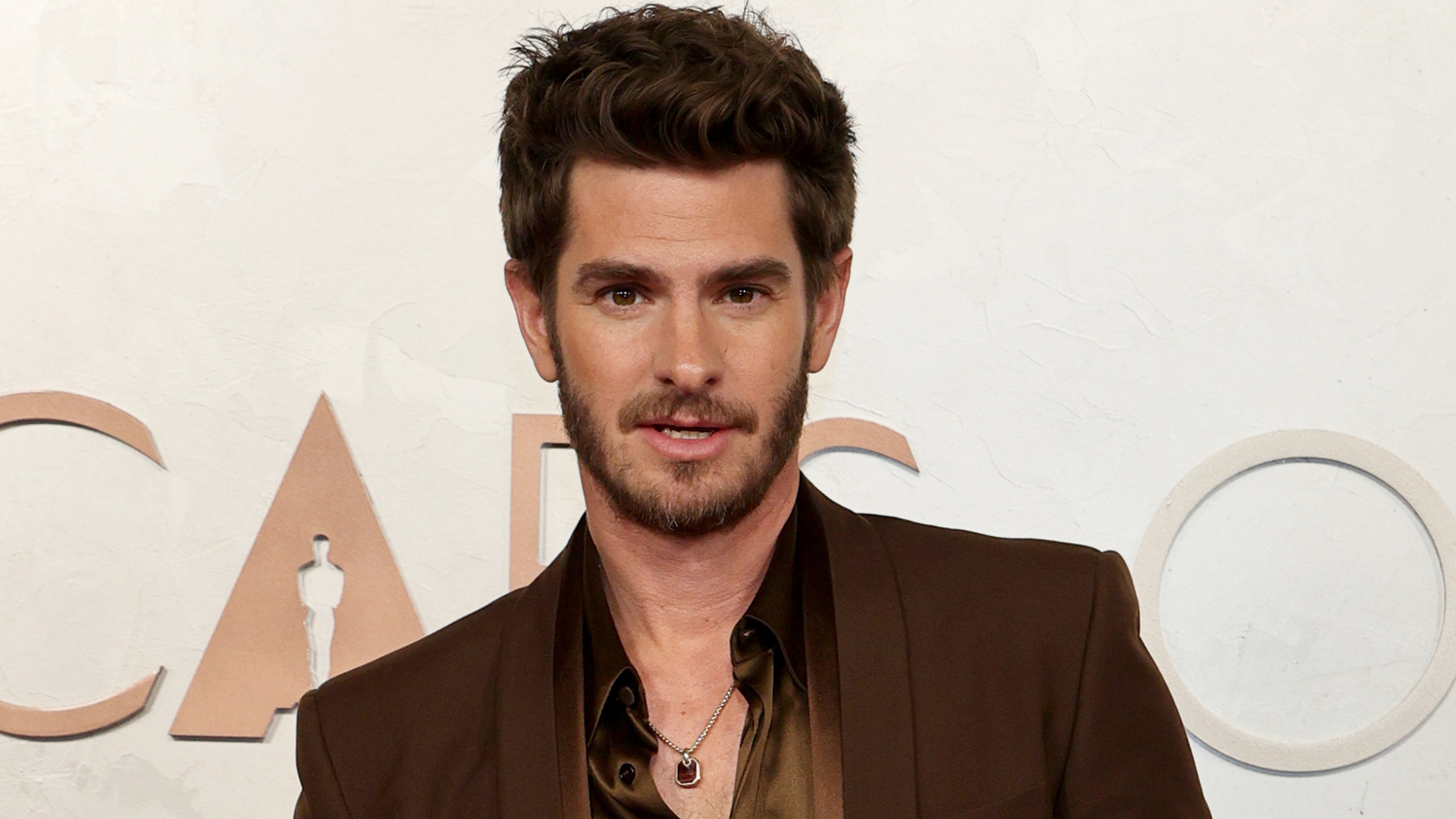 Andrew Garfield revela lenda com quem ficou “apavorado”.