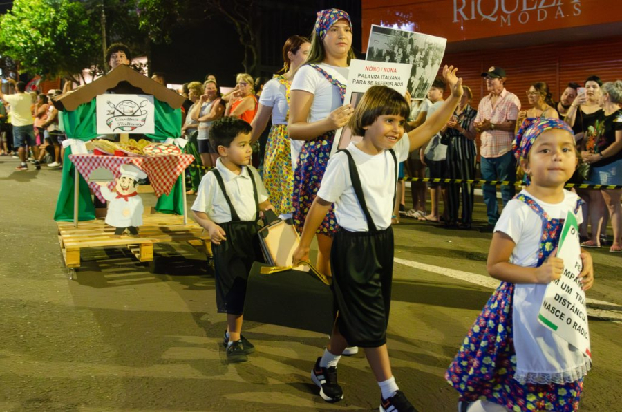 Cambé celebra hoje (02) 79 anos com desfile e festa.