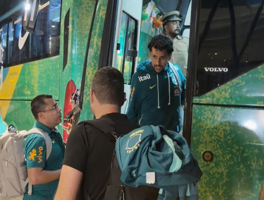  Seleção Brasileira chega em Calcutá para último amistoso da data Fifa