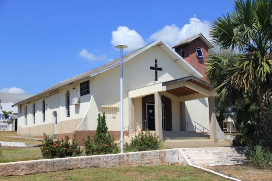 Padre Adão é afastado por 30 dias.