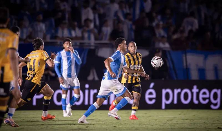 Londrina perde para o Criciúma, mas permanece no Z-4 