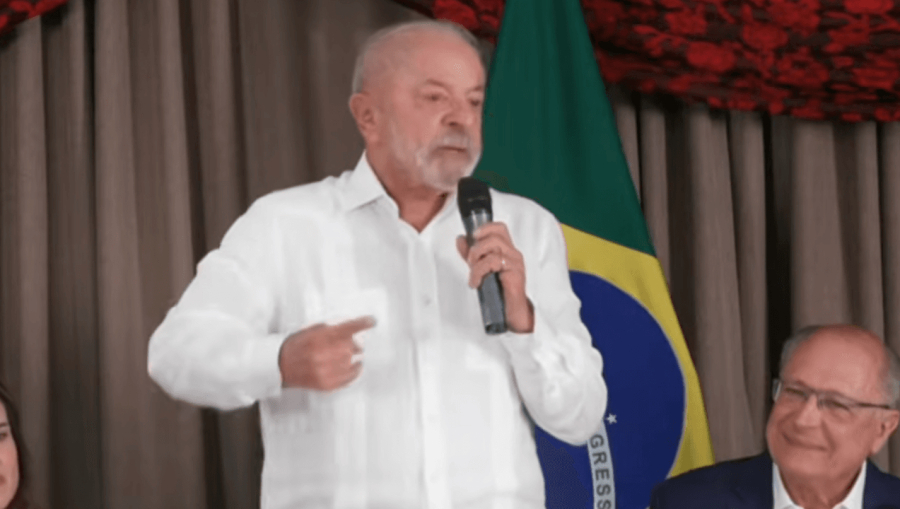 Lula admite decepção com resultado e convoca aliados para virar disputa contra Flávio