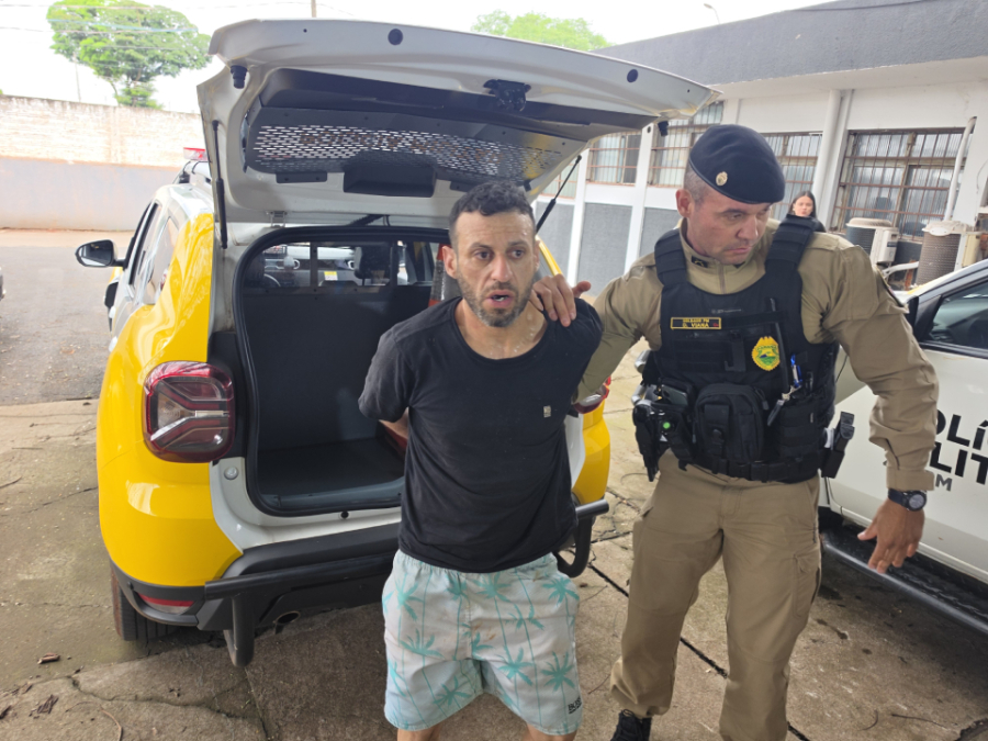 Perseguição policial termina com 130 kg de maconha apreendidos