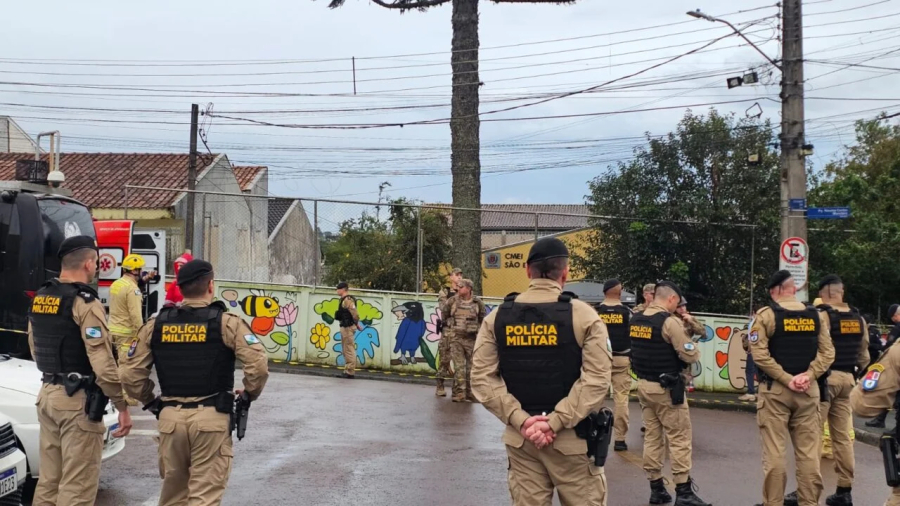 Homem ameaçava incendiar creche com 13 crianças reféns