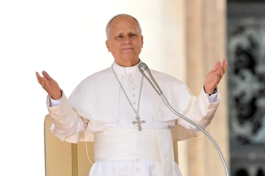 Papa Leão passará por cirurgia para retirar um nódulo.