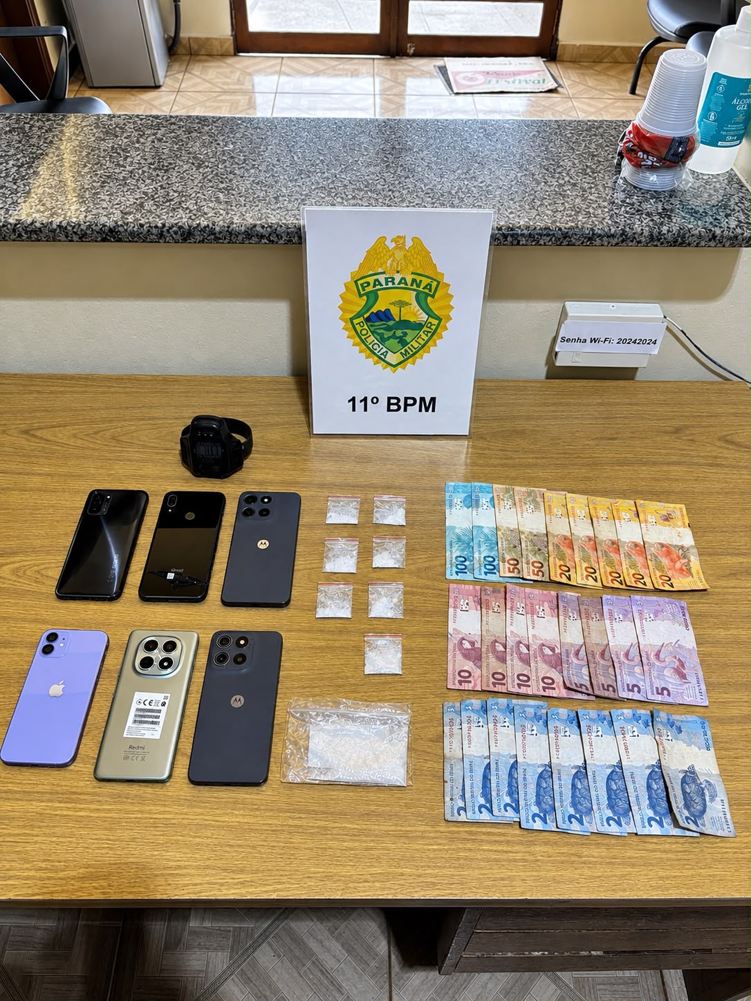 Homem preso por tráfico de drogas e tornozeleira rompida