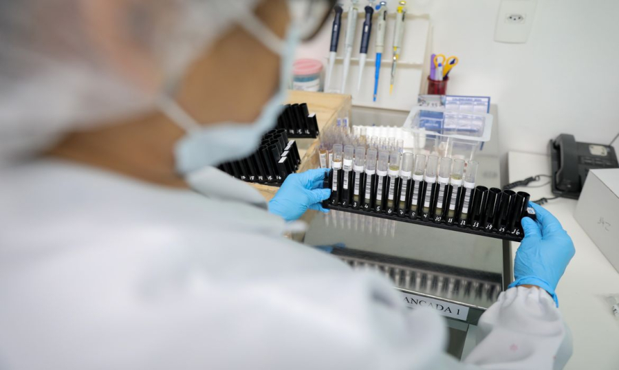 Anvisa autoriza teste em humanos de vacina 100% brasileira