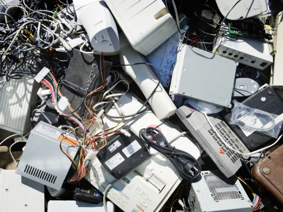 Campanha recolhe lixo eletrônico em Maringá e Sarandi.