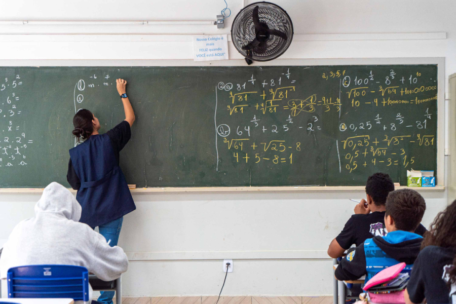 100 melhores na Olimpíada Brasileira de Matemática.