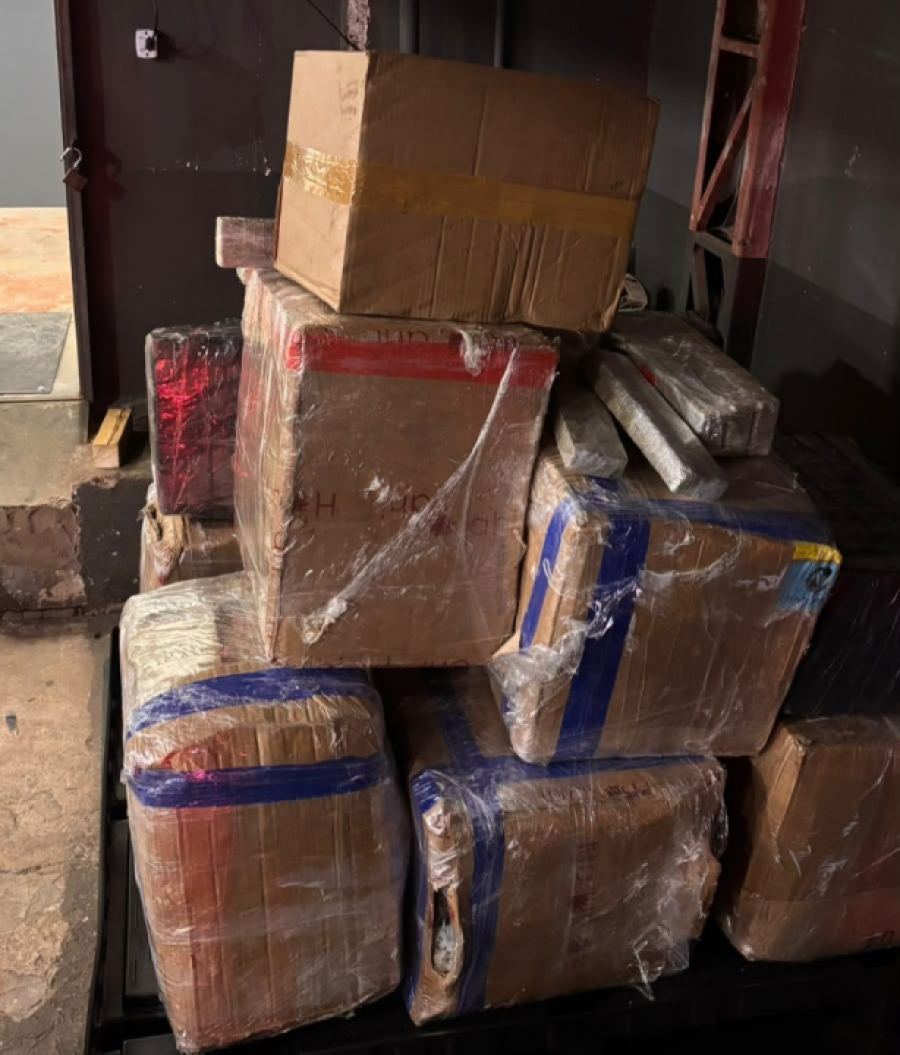 Casal é preso com mais de 820 kg de maconha 