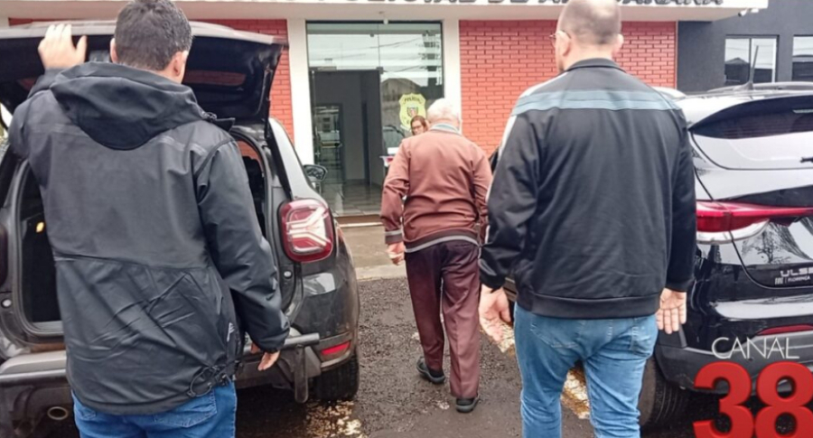 Polícia prende avô suspeito de cometer abusos contra neta.
