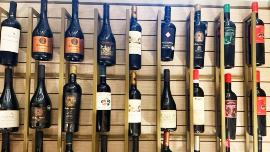 Polícia Federal investiga rede de venda ilegal de vinhos 