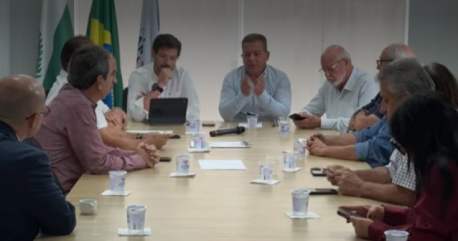 Encontro reúne lideranças de 22 municípios do Paraná.