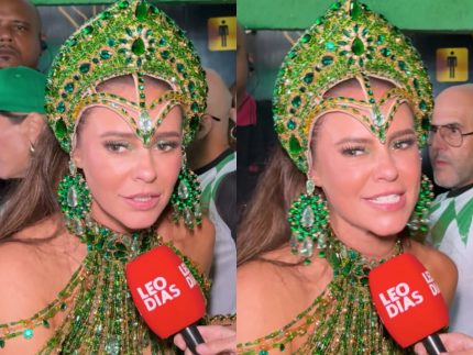 Paolla Oliveira celebra coroação na escola da Imperatriz.