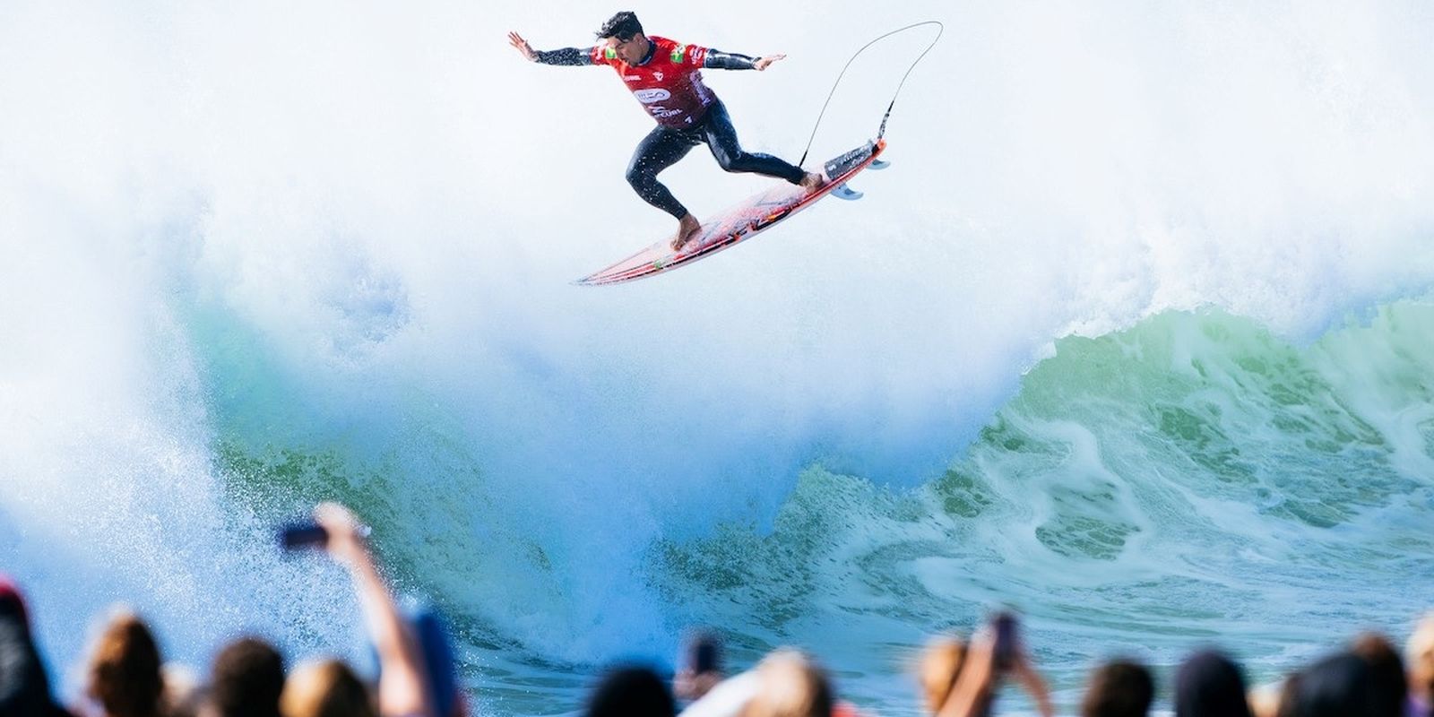 Medina é vice-campeão em Peniche e sobe para 4º 