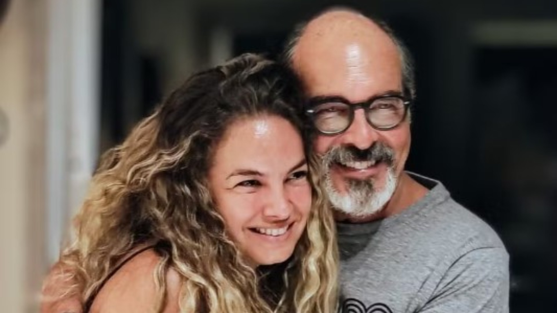 Pai de Lua Blanco faz desabafo sobre a morte da atriz.