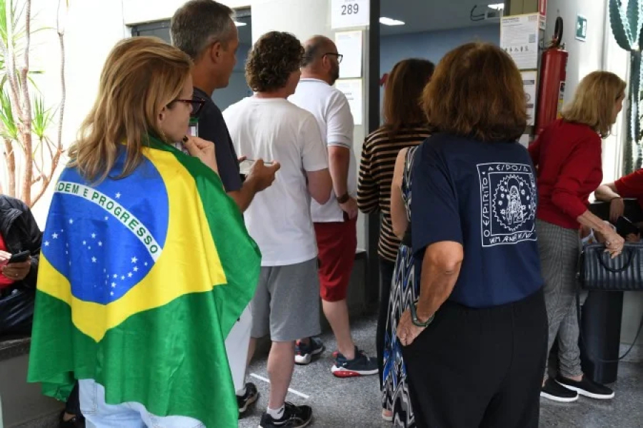 Brasil nas urnas para eleger presidente e seis governadores