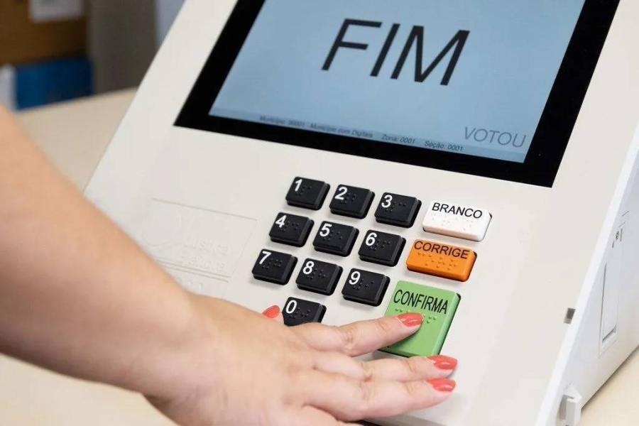 STF estende horário de votação até às 19h