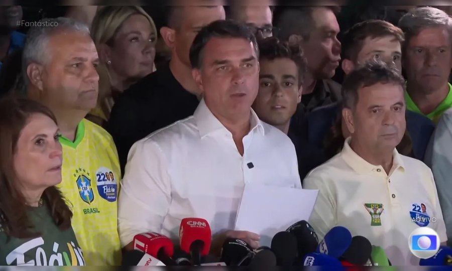 Após derrota para Lula, Flávio Bolsonaro anuncia pedido de anulação das eleições