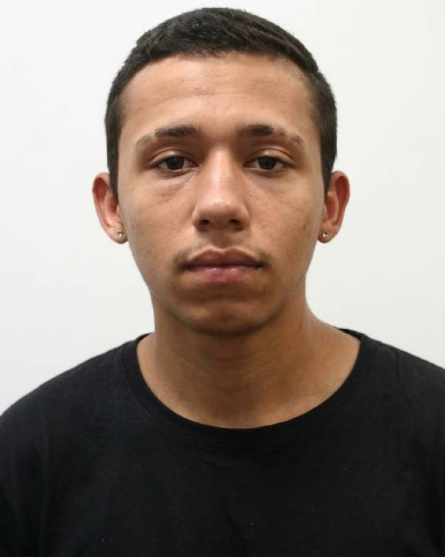 Polícia identifica jovem morto em tabacaria, em Maringá.