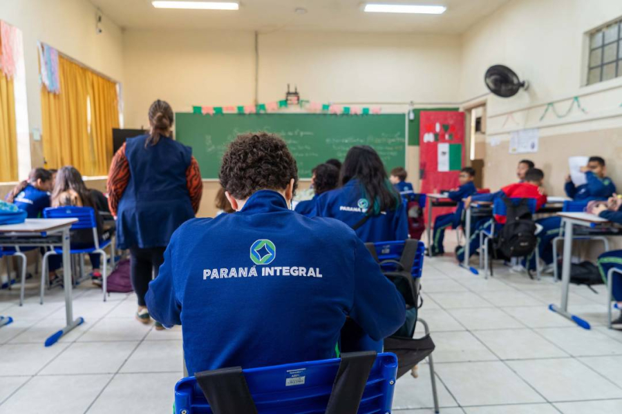 100 mil alunos fazem a Prova Paraná Mais 